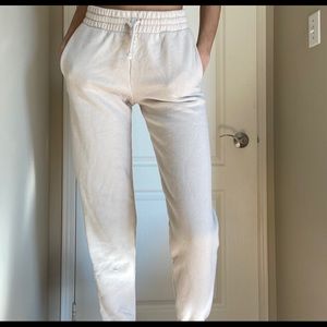 ARITZIA TNA Boyfriend Joggers
